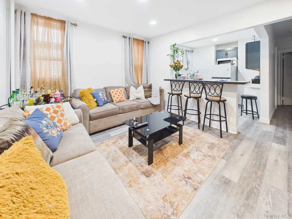 623 Baker Avenue Bronx NY 10460