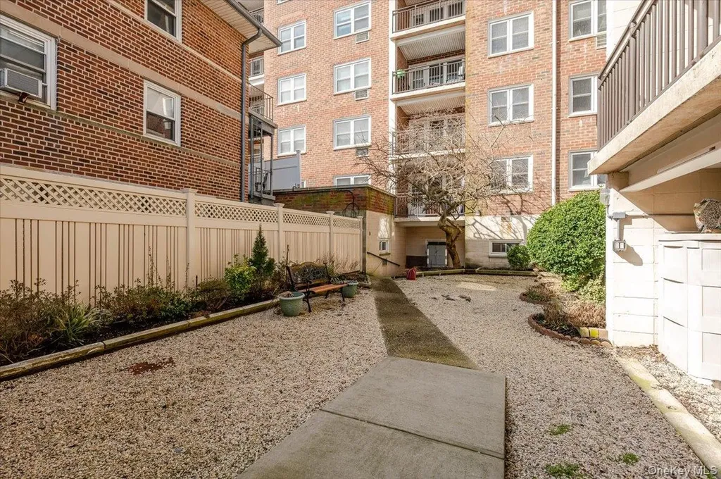 740 E Broadway Long Beach NY 11561