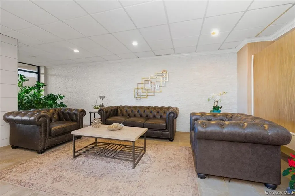 740 E Broadway Long Beach NY 11561