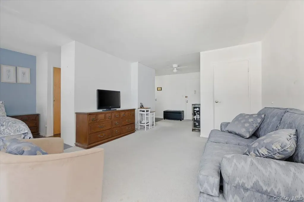 740 E Broadway Long Beach NY 11561
