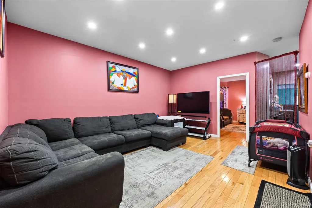 461 Miller Avenue Brooklyn NY 11207