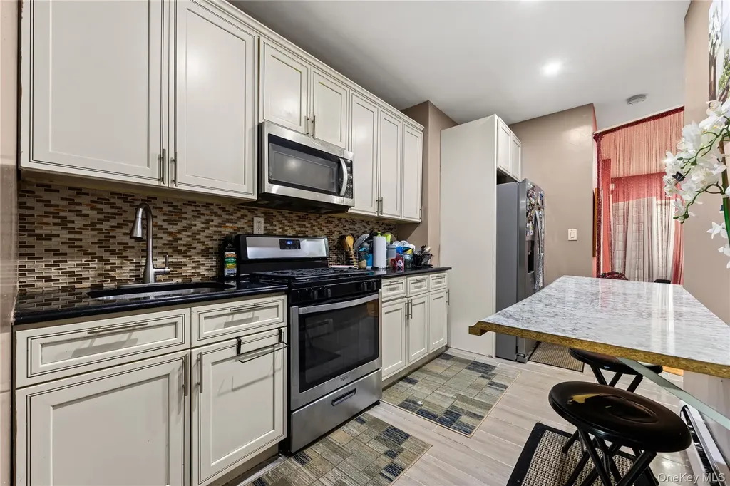 461 Miller Avenue Brooklyn NY 11207