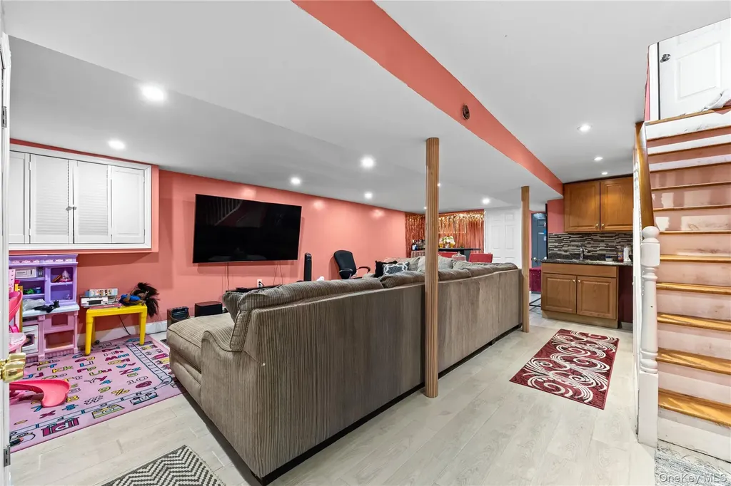 461 Miller Avenue Brooklyn NY 11207