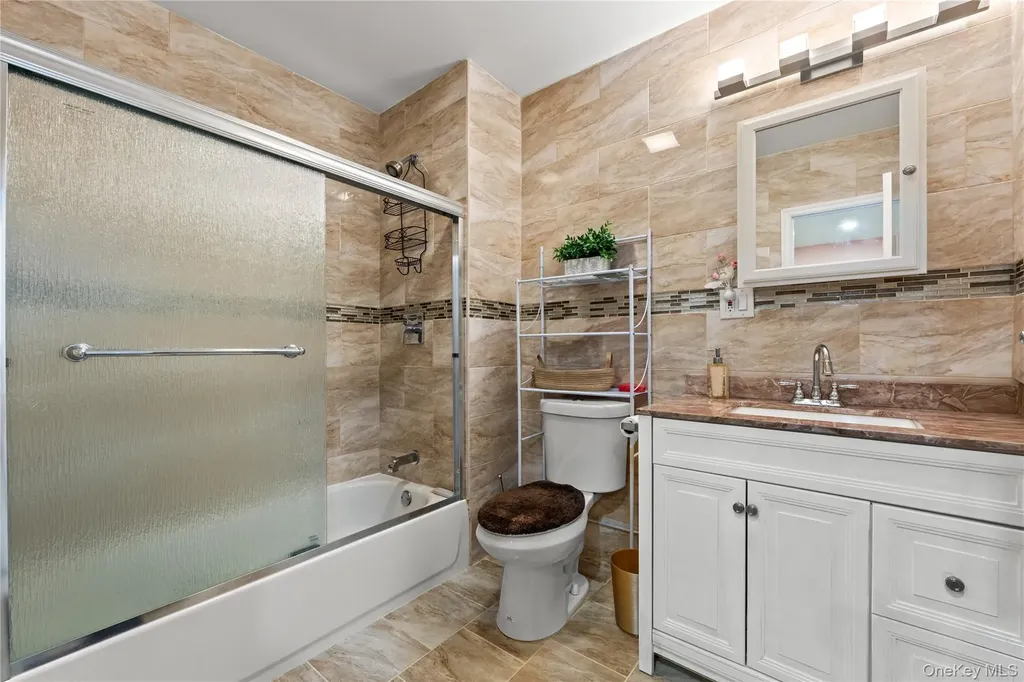461 Miller Avenue Brooklyn NY 11207