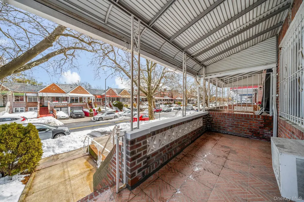 378 E 58th Street Brooklyn NY 11203
