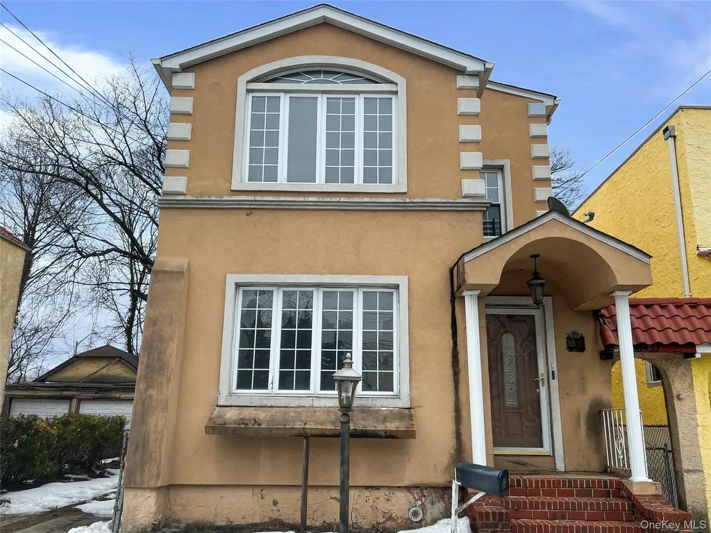 13533 234th Place Rosedale NY 11422