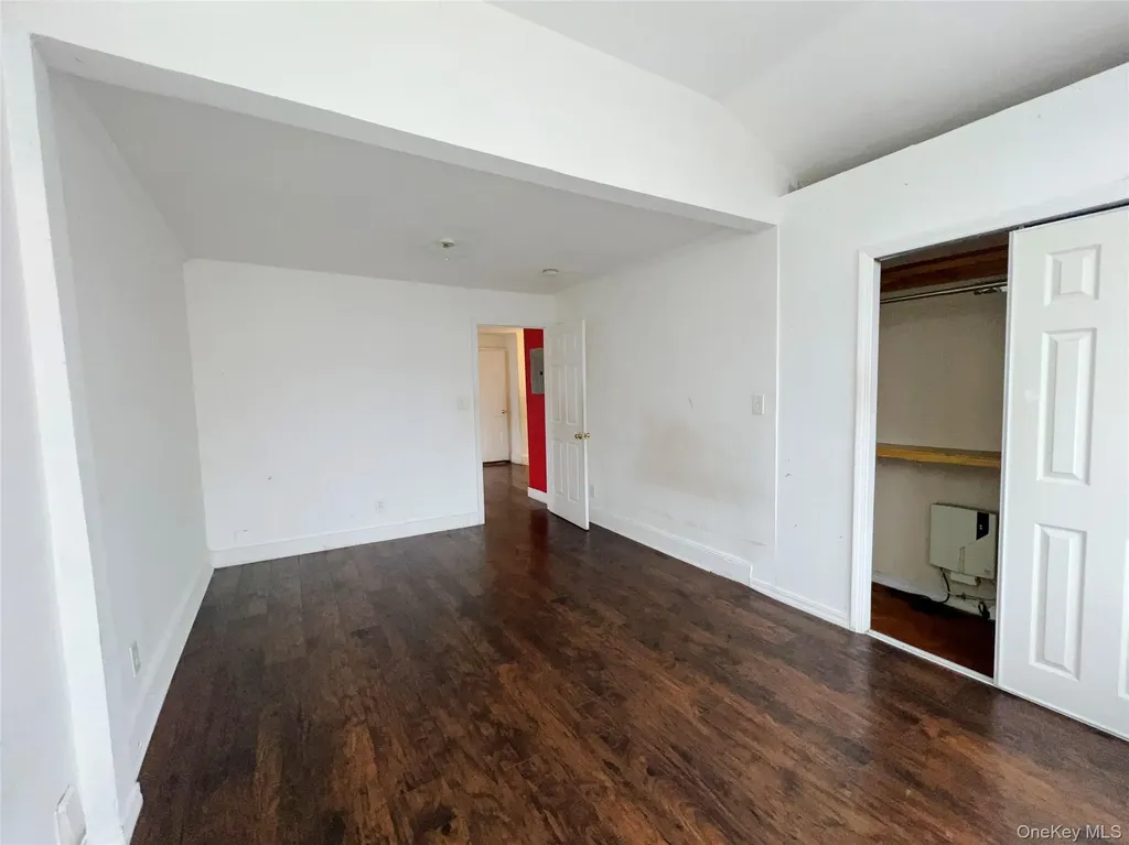 13533 234th Place Rosedale NY 11422