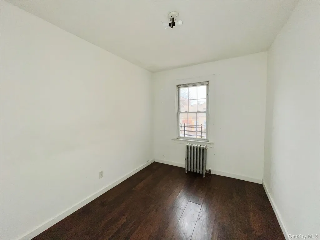 13533 234th Place Rosedale NY 11422