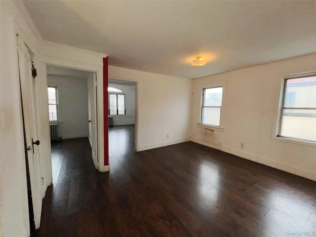 13533 234th Place Rosedale NY 11422