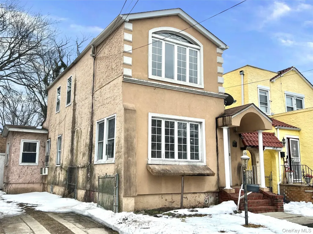 13533 234th Place Rosedale NY 11422