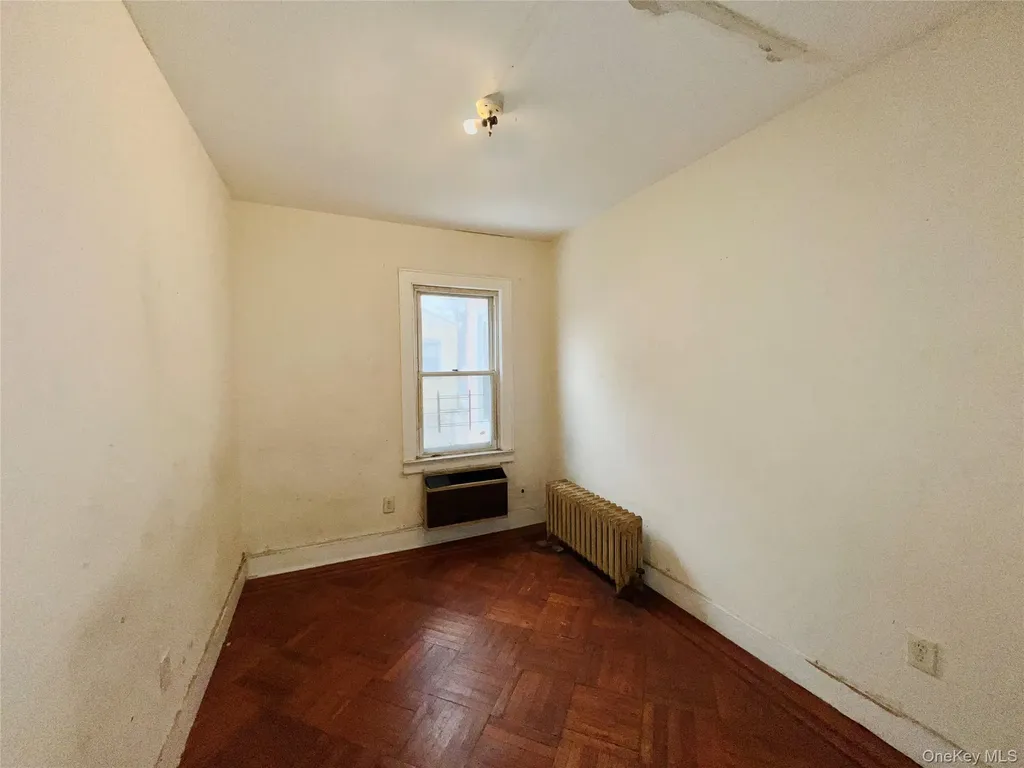 13533 234th Place Rosedale NY 11422