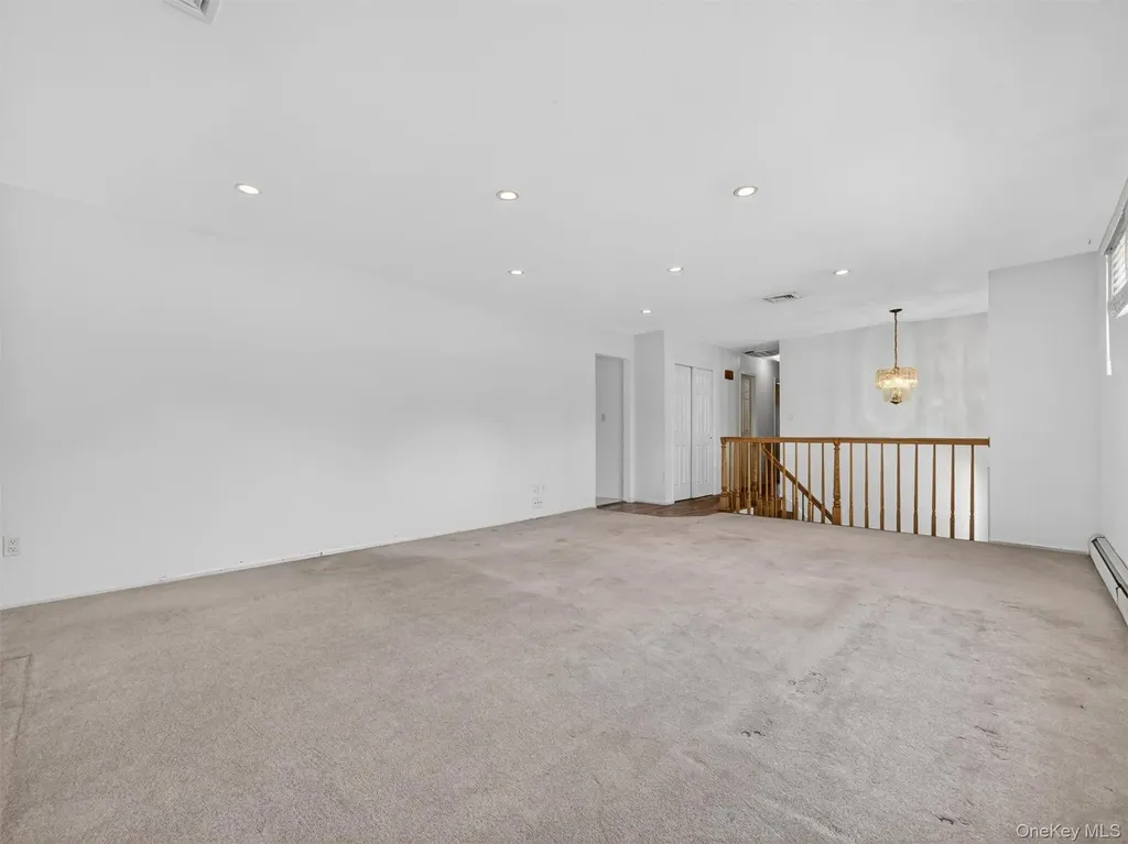 8 Hampton Road Airmont NY 10901