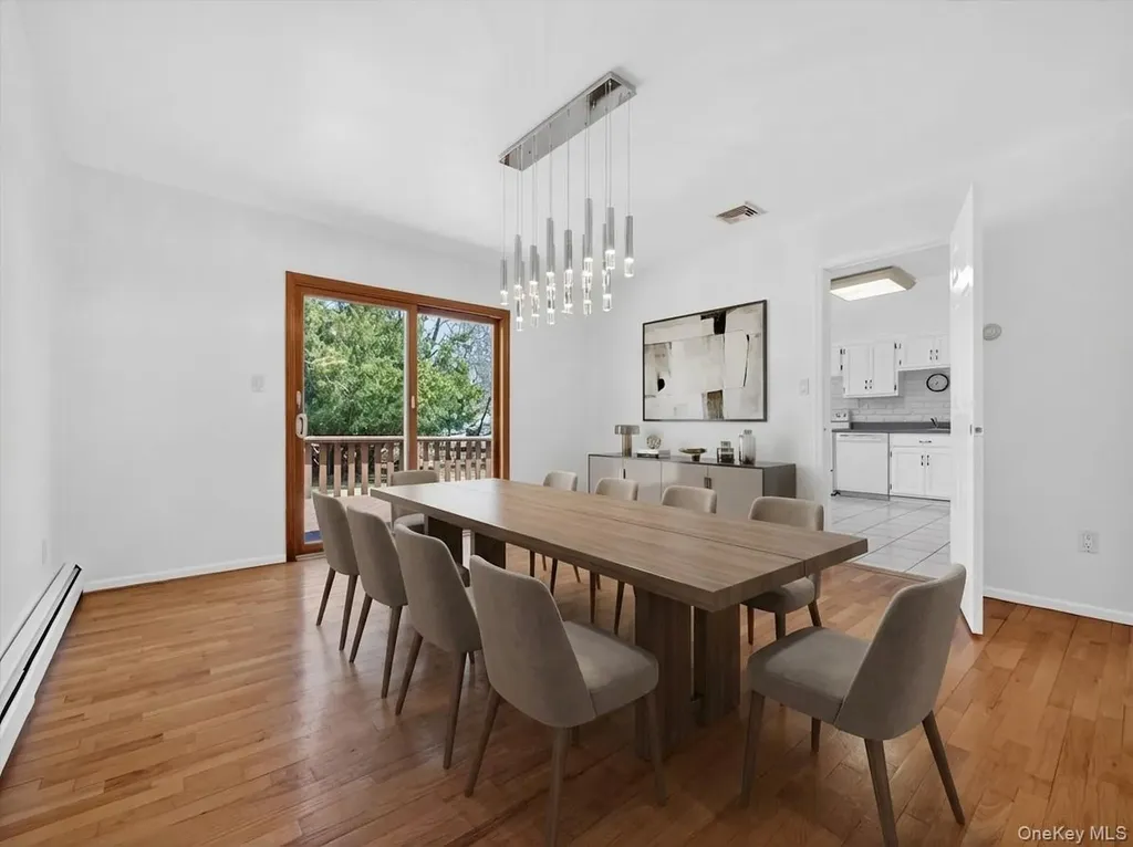 8 Hampton Road Airmont NY 10901
