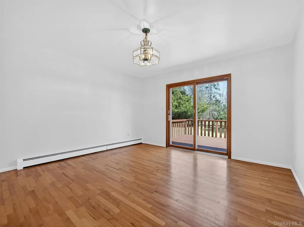 8 Hampton Road Airmont NY 10901