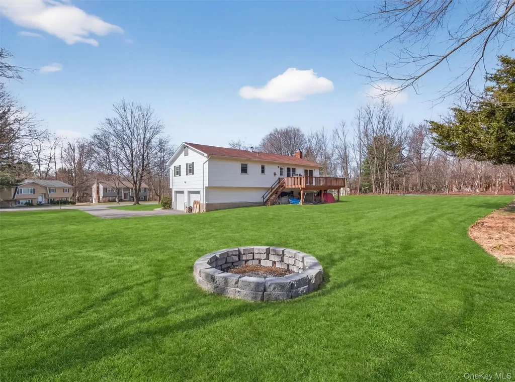 8 Hampton Road Airmont NY 10901