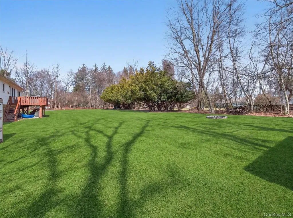 8 Hampton Road Airmont NY 10901