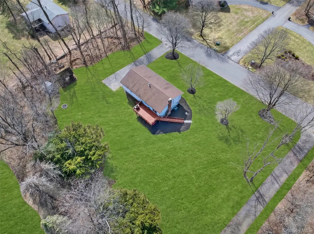 8 Hampton Road Airmont NY 10901