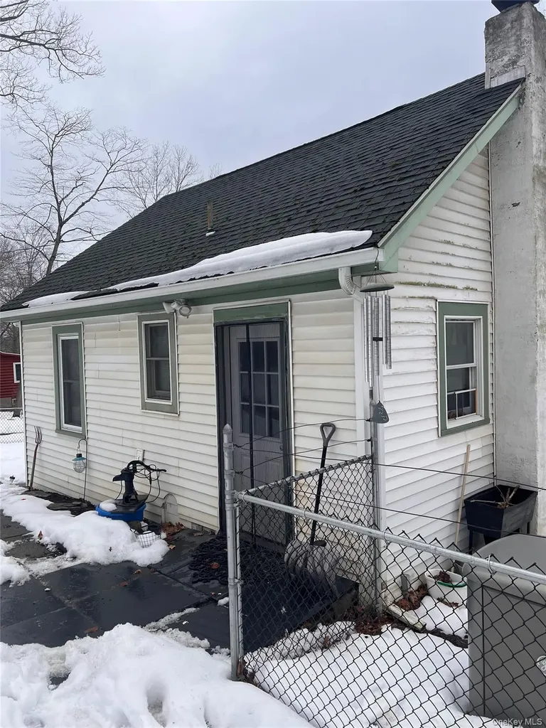 206 Lakeview Road Wappingers Falls NY 12590