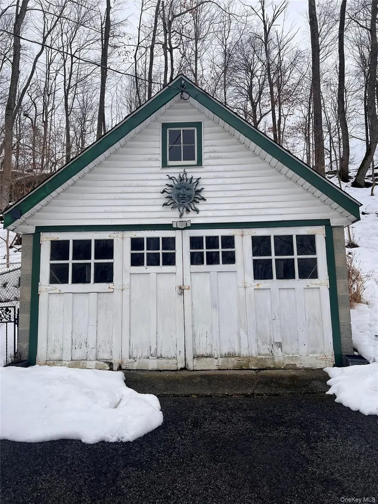 206 Lakeview Road Wappingers Falls NY 12590