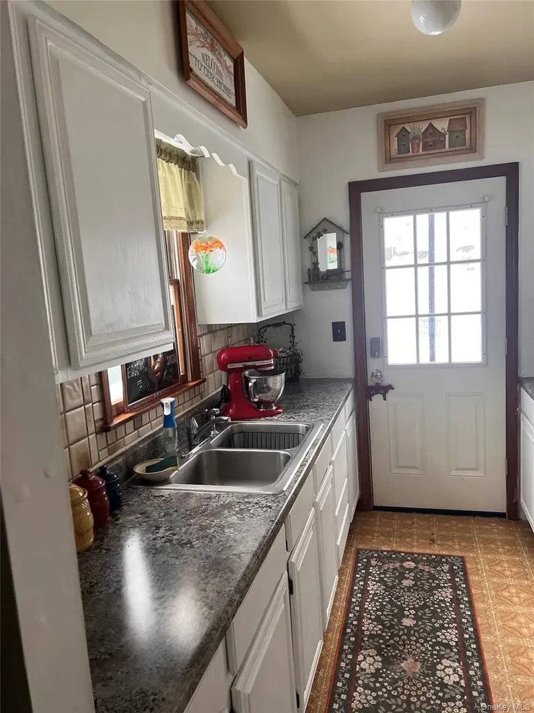 206 Lakeview Road Wappingers Falls NY 12590