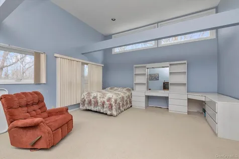 16 Serein Court Syosset NY 11791