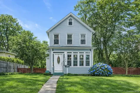 16 Altamont Avenue Sea Cliff NY 11579