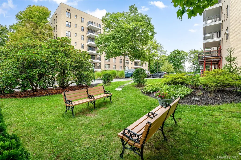 25 Stewart Place Mount Kisco NY 10549