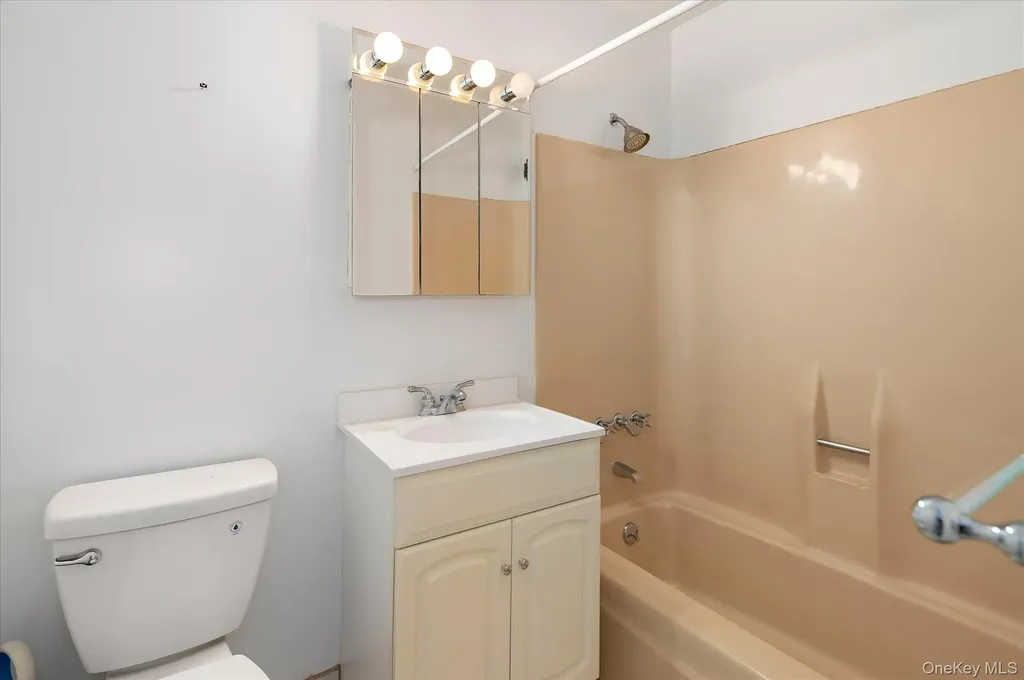 25 Stewart Place Mount Kisco NY 10549