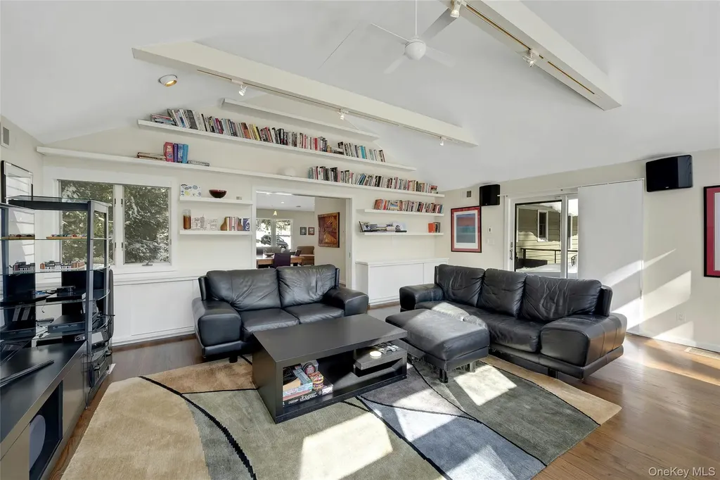 32 Penny Lane Scarsdale NY 10583