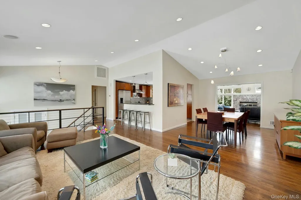 32 Penny Lane Scarsdale NY 10583