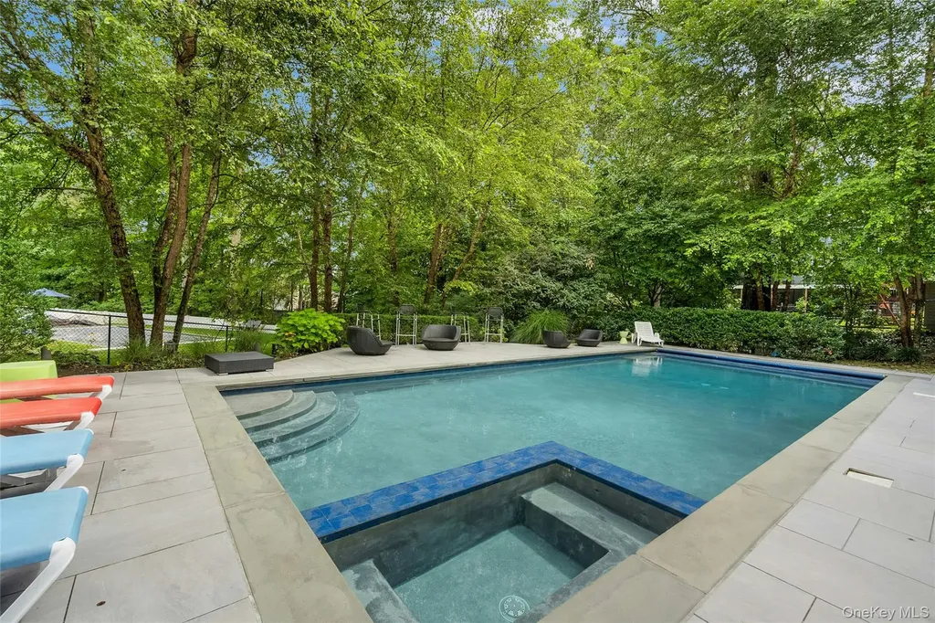 32 Penny Lane Scarsdale NY 10583