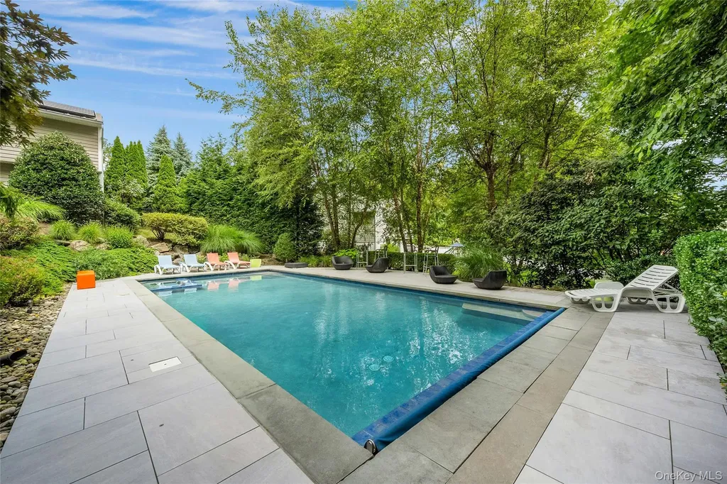 32 Penny Lane Scarsdale NY 10583