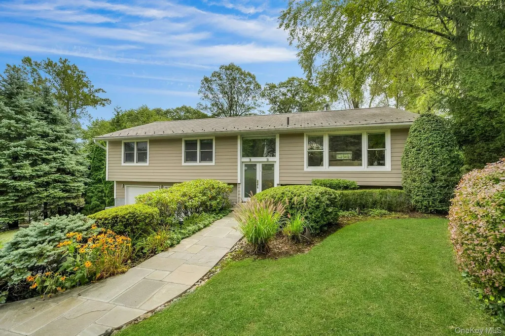 32 Penny Lane Scarsdale NY 10583