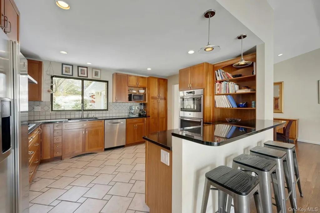 32 Penny Lane Scarsdale NY 10583