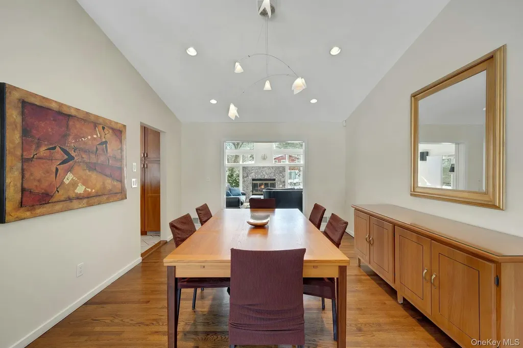 32 Penny Lane Scarsdale NY 10583