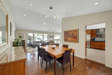 32 Penny Lane Scarsdale NY 10583
