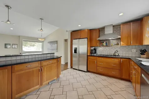 32 Penny Lane Scarsdale NY 10583