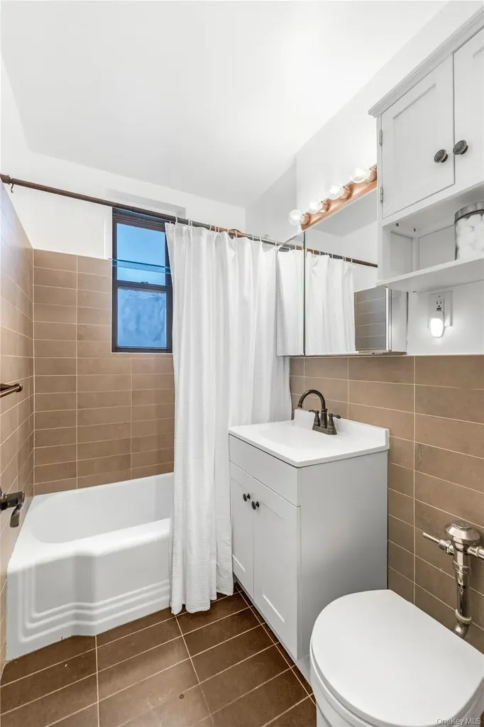 2140 Knapp Street Brooklyn NY 11229