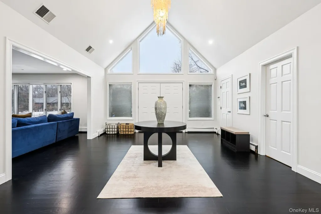 6 Carol Lane Mamaroneck NY 10543