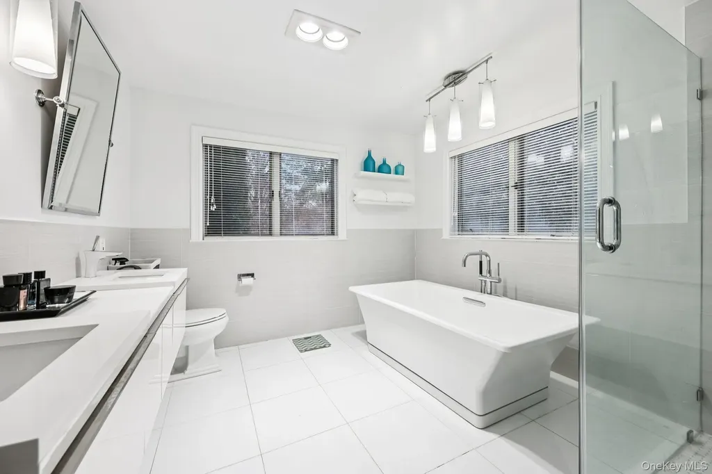 6 Carol Lane Mamaroneck NY 10543