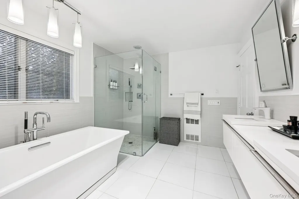 6 Carol Lane Mamaroneck NY 10543
