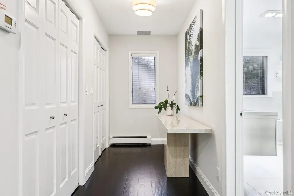 6 Carol Lane Mamaroneck NY 10543