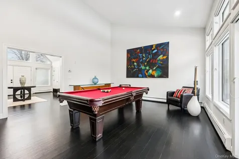 6 Carol Lane Mamaroneck NY 10543