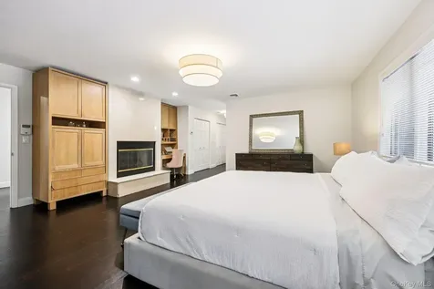 6 Carol Lane Mamaroneck NY 10543