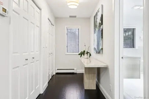 6 Carol Lane Mamaroneck NY 10543