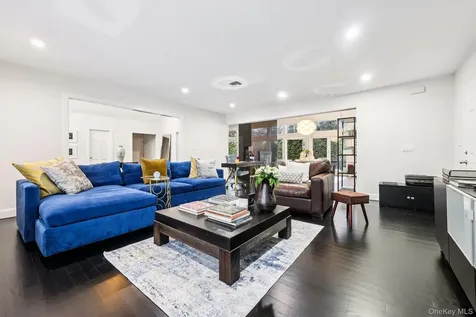 6 Carol Lane Mamaroneck NY 10543