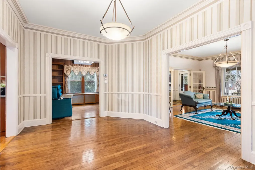 52 Marvin Lane Islip NY 11751