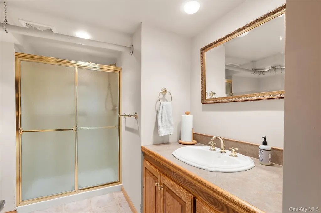 52 Marvin Lane Islip NY 11751