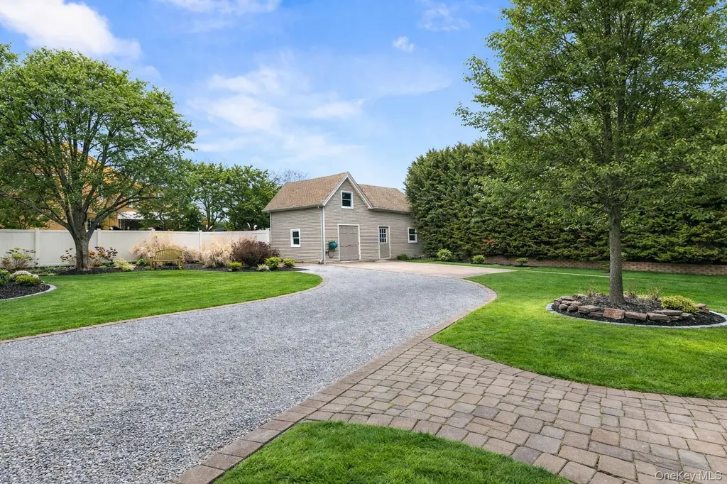 52 Marvin Lane Islip NY 11751