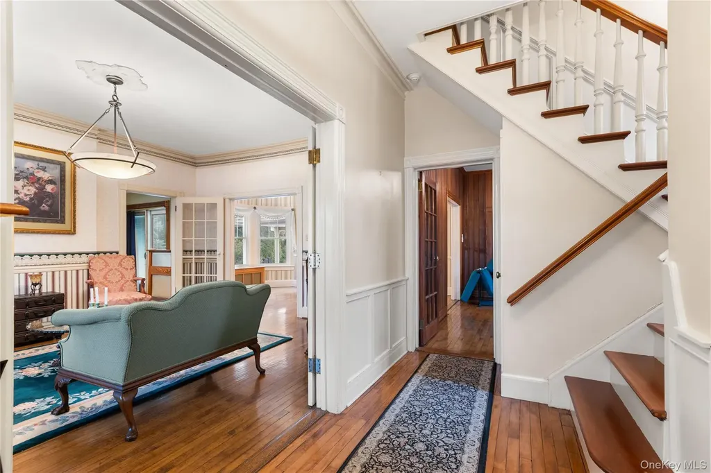 52 Marvin Lane Islip NY 11751